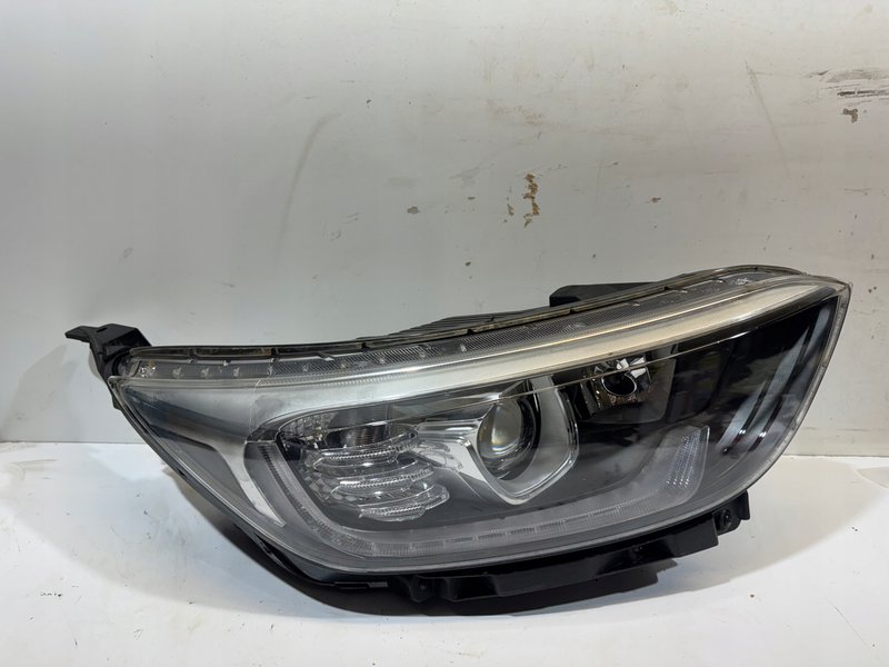 KIA STONIC LAMPA PRZEDNIA LEWA LEWY PRZÓD LED