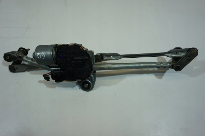 AUDI Q3 MECHANIZM WYCIERACZEK 8U1955119