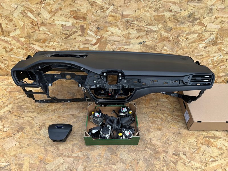 FORD KUGA MK3 III KONSOLA DESKA ROZDZIELCZA AIRBAG PASY PODUSZKI HEAD UP