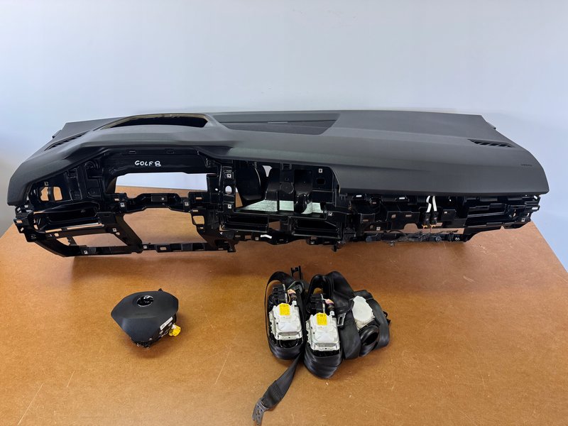 VW Golf VIII 8 KONSOLA DESKA AIRBAG PASY PODUSZKI HEAD UP