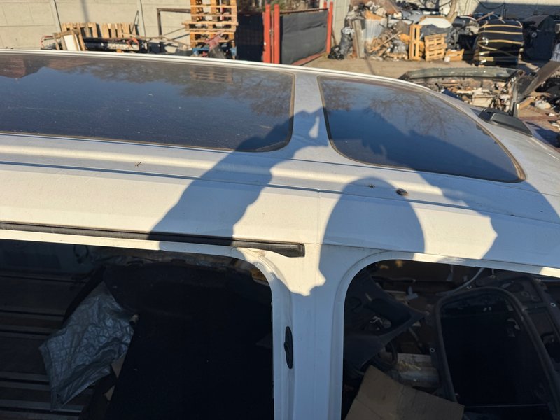 VW T7 MULTIVAN DACH PANORAMA