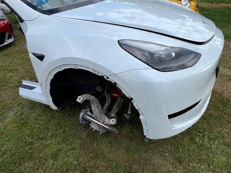 Miniatura produktu TESLA MODEL Y PRZÓD KOMPLETNY ZDERZAK PAS LAMPY BŁOTNIKI MASKA