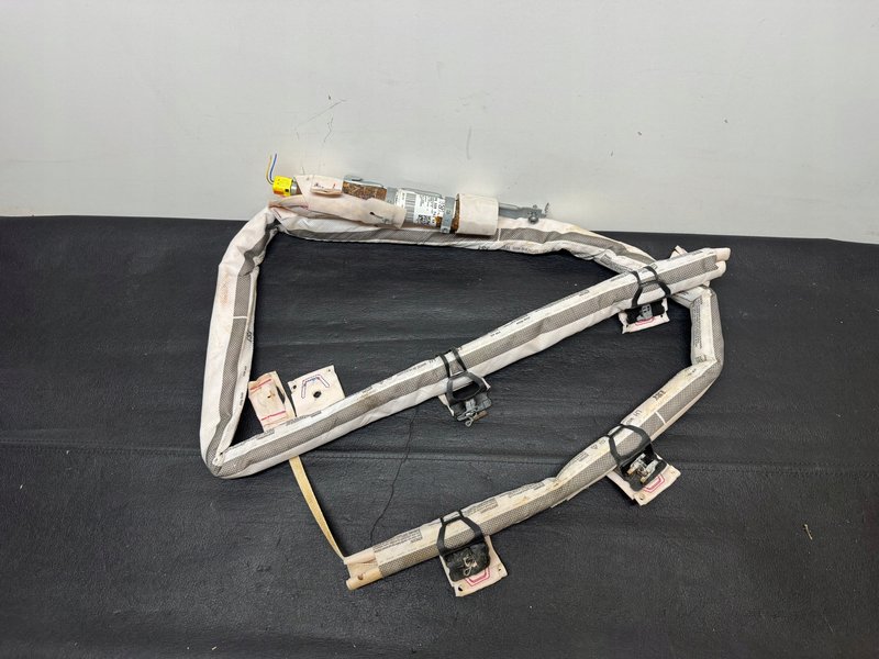 VW GOLF VIII 5H KURTYNA POWIETRZNA AIRBAG prawa HATCHBACK 5H6880742k