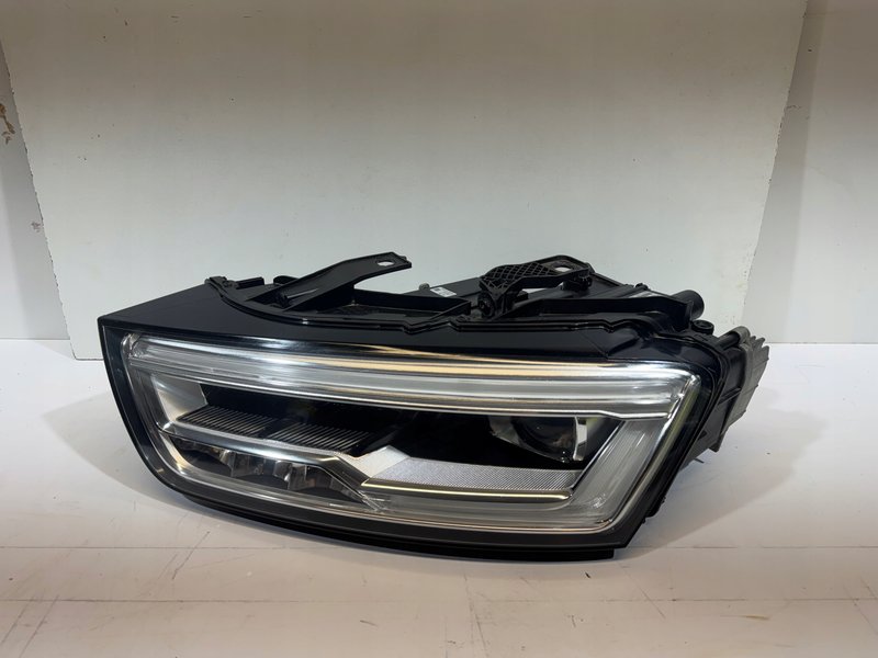 AUDI Q3 8U LIFT LAMPA LEWA LEWY Przód FULL LED 8U0941033