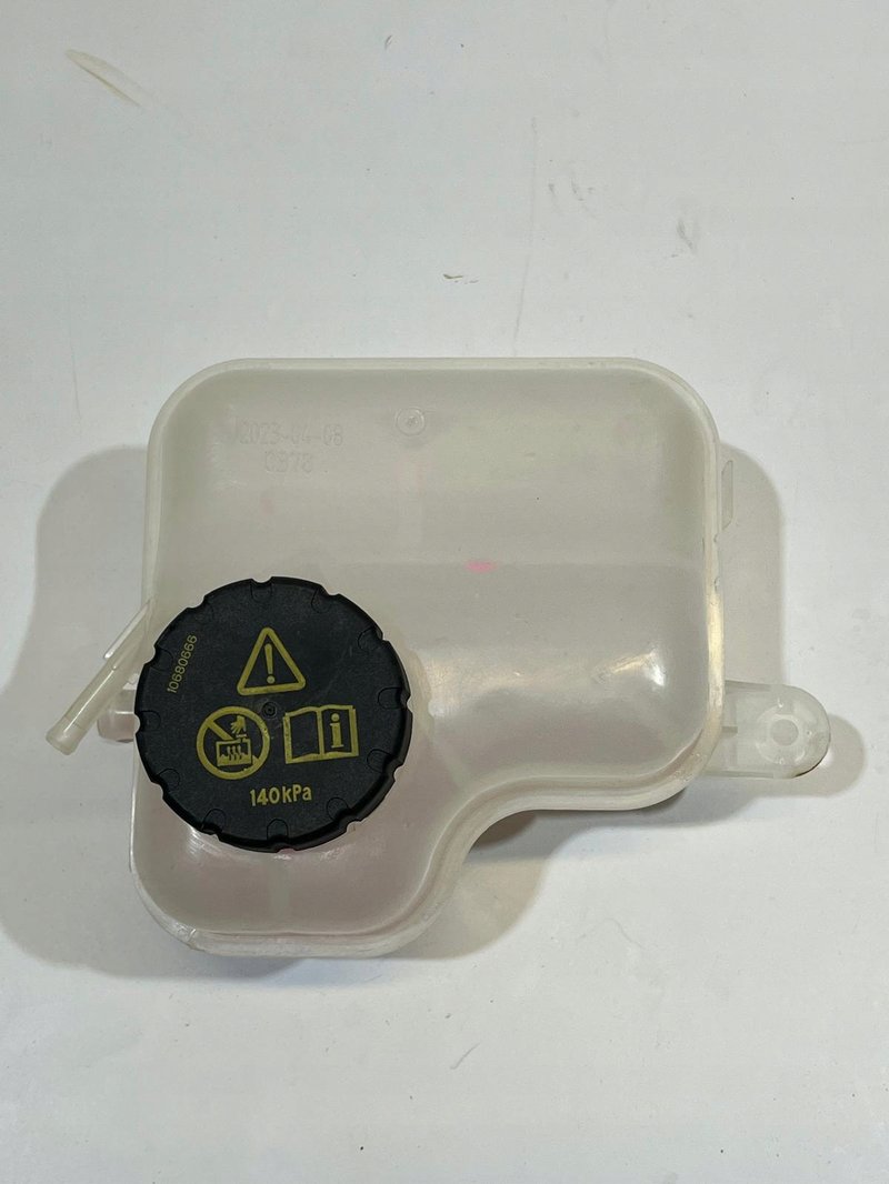 MG ZBIORNIK WYRÓWNAWCZY PŁYNU CHŁODZĄCEGO CHN654565761