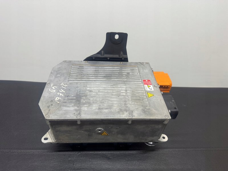 AUDI Q5 VW HYBRYDA STACJA ŁADOWANIA MODUŁ 5QE915681D