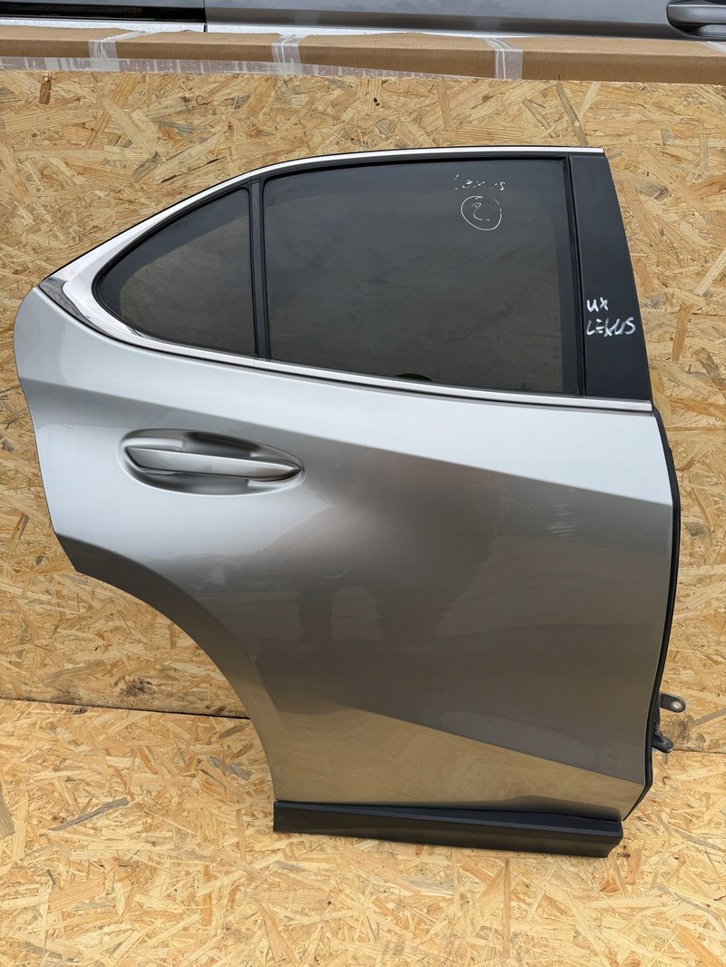 Lexus UX drzwi TYLNIE PRAWE PRAWY TYŁ