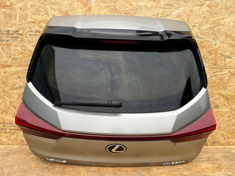 LEXUS UX KOMPLETNA KLAPA POKRYWA BAGAŻNIKA TYŁ