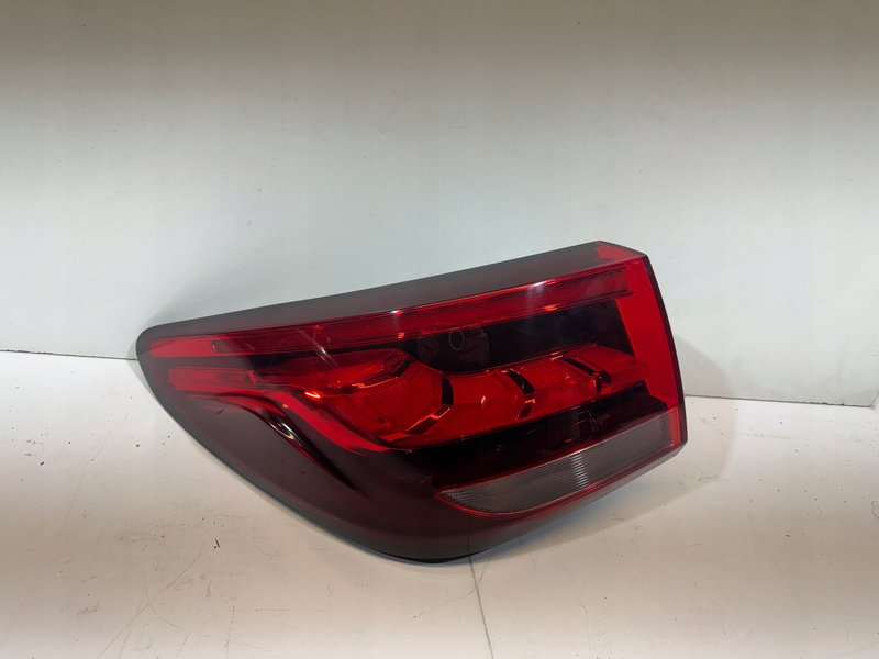 MG ZS LAMPA TYLNA LEWA LEWY TYŁ 10571681