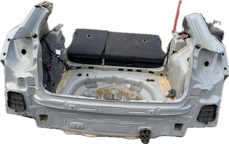 AUDI Q2 81A TYLNA ĆWIARTKA BŁOTNIK LEWY TYŁ