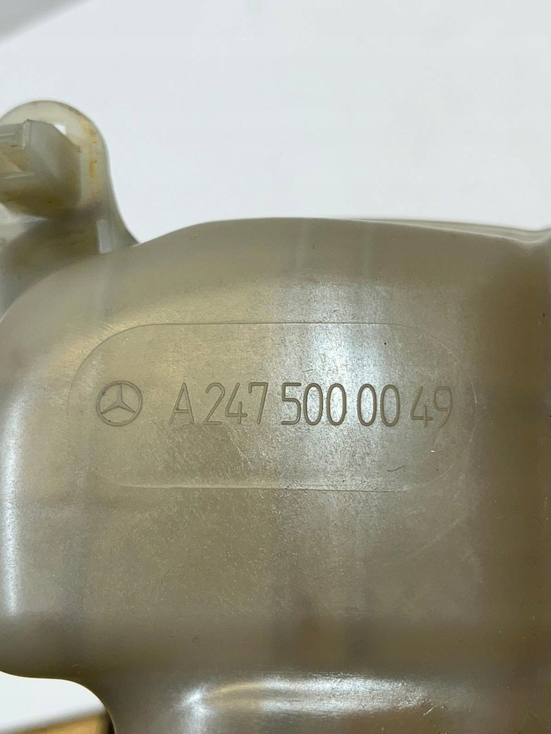 ZBIORNIK WYROWNAWCZY MERCEDES W177