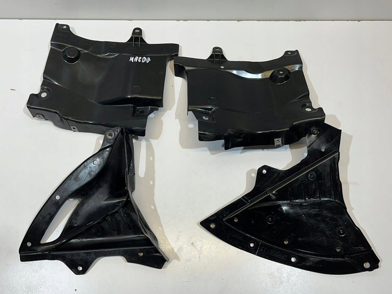 MAZDA CX-30 OSŁONY PRZEDNIE NADKOLE DFR556114 BCJH56342 DFR556133 BCJH56341