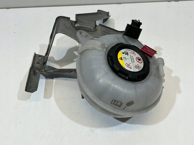 Audi zbiornik wyrównawczy płynu chłodniczego 5Q0121407M
