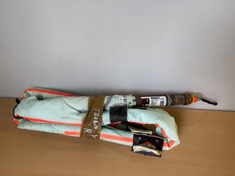 TESLA Y MODEL Y Kurtyna prawa AIRBAG oryginał 1490552-CN-E